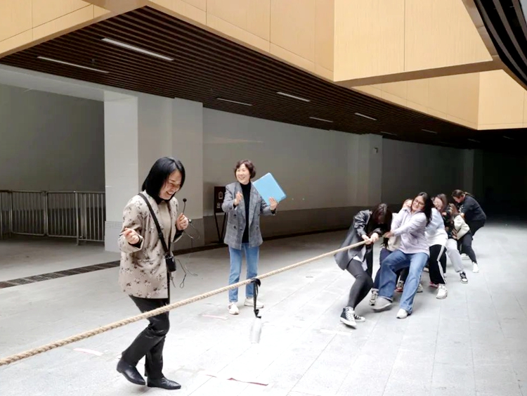 城投集團(tuán)開展“巾幗心向黨 奮斗綻芳華”主題活動